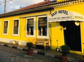 Silvi Hotel，位于伊瓜佩的酒店