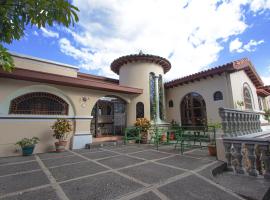 塞伦娜埃斯卡隆别墅酒店，位于圣萨尔瓦多的酒店