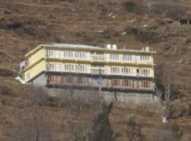 Chamunda Hotel And Restaurant，位于Tisa的酒店