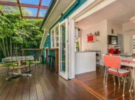 Byron Bay Accom - Frankies Beach House