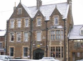 The Falcon Hotel，位于阿宾汉姆的酒店