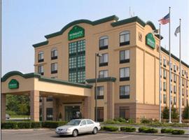 温盖特温德姆康梅克/长岛酒店，位于布伦特伍德的酒店