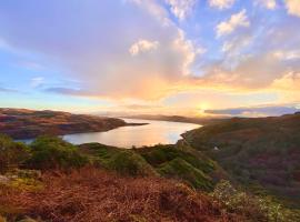 Upper Villa, Tighnabruiach, Argyll & Bute，位于泰纳布鲁厄赫的酒店