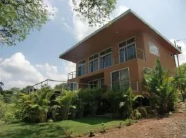 Tres Amigos House Luxurious with Jungle and Ocean View