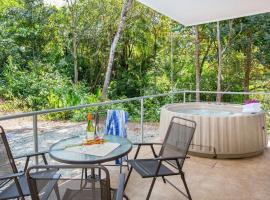 Villa Iguana - Great place & privacy with Jacuzzi & WiFi，位于奎波斯城哥斯达黎加雨林公园附近的酒店