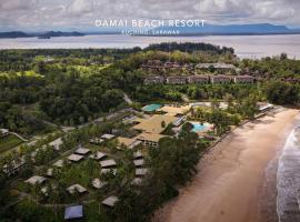 达迈海滩度假村，位于山都望的带泳池的酒店