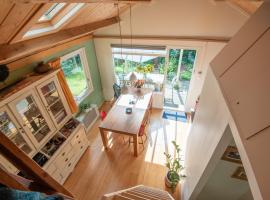 Cozy Tiny House 'CircumbendiHouse' at the Veluwe and close to Veluwemeer，位于埃尔默洛的小屋