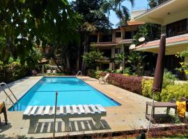 Haven Amidst Nature in Villa Palmas, Arpora，位于果阿旧城的酒店
