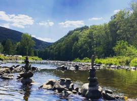 Arkeo - Luxury tents and cabins at the river，位于Nonceveux的露营地