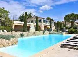 Bastidon avec piscine Gordes Lubéron