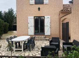 AU MIMOSA -Gîte Le Canigou，位于Passa的酒店