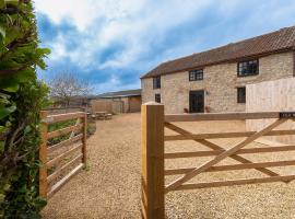 Somerset Country Escape - Luxury barns with hot tubs，位于Hatch Beauchamp的度假屋