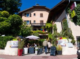 La Terrasse Fleurie, Logis, Hôtel et Restaurant，位于迪沃讷莱班的酒店