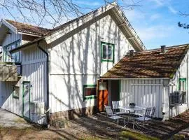 3 person holiday home in HUNNEBOSTRAND-By Traum