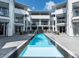 Oceanside - Paihia Waterfront Apartment，位于派西亚的酒店