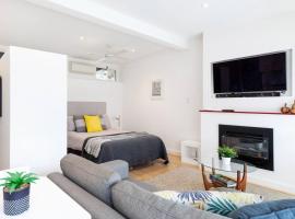 Modern Stylish Self-contained Studio Apartment，位于Burnside的酒店