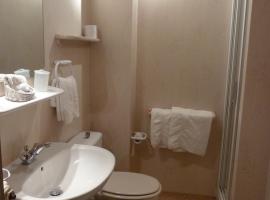 Hoteldefrance，位于Objat的酒店