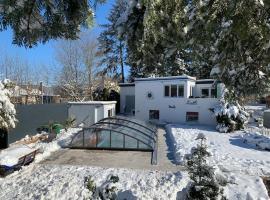 Ferienhaus am Edersee，位于Scheid的酒店