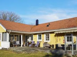 8 person holiday home in Grebbestad-By Traum
