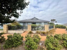 Napolean Holiday Retreat，位于Vasse的酒店