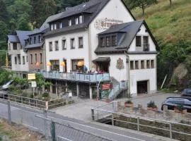 古特斯查克森尼霍夫酒店