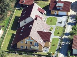 Pension + Apartments Tor zum Spreewald，位于吕本的民宿