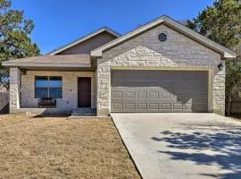 Canyon Lake Home with Grill about 1 Mi to Boat Ramp