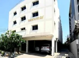 Jirapong apartment