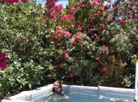 Maison du Bonheur CABALLO DEL MAR sur la plage avec bassin de rafraichissement