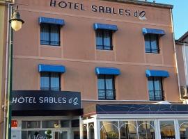 Hôtel SABLES D'O et son restaurant LE 16 BIS，位于莱萨布勒-多洛讷的酒店