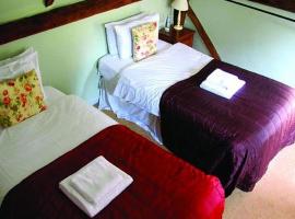 The Greyhound Hotel，位于Wadhurst的酒店