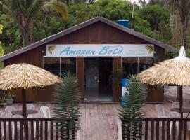 Amazon Boto Lodge Hotel，位于Careiro的木屋