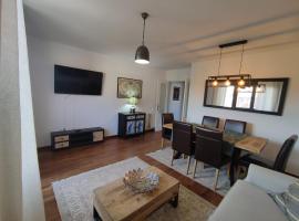 Apartamento 6 personas Playa de Covachos，位于索托德拉马里纳的酒店