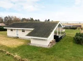 9 person holiday home in Millinge