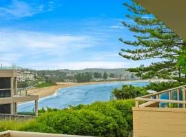 Cosy Beachside Unit, Short Stroll to the Beach