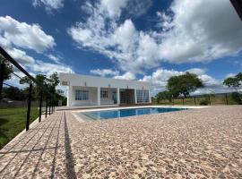 Finca Nuevo Sol (Hermosa casa de descanso)，位于梅尔加的酒店