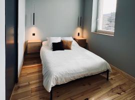 Elégant et moderne，位于富瓦的带按摩浴缸的酒店