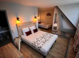 Logis Hotel Restaurant des Voyageurs，位于Tarnac的酒店