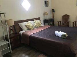 White Barn Chalet，位于Ragama的酒店