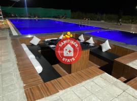 POP 86639 Kinshuk Holiday Inn，位于Harsola的酒店
