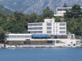 Hotel Bebić，位于普洛切的酒店
