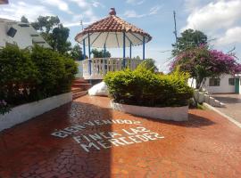 Finca Las Mercedes en encantador entorno natural，位于El Triunfo的酒店