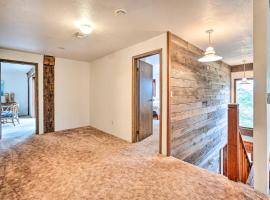 Peaceful Applegate River Valley Sanctuary!，位于格兰茨帕斯的宠物友好酒店