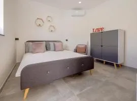 Perfect Location, Cosy 1BR Apartment