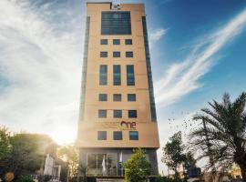 Hotel One Tower Gulberg, Lahore，位于拉合尔阿拉马·伊克巴勒国际机场 - LHE附近的酒店