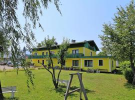 Apartment in St Kanzian near the lake，位于Unternarrach的酒店