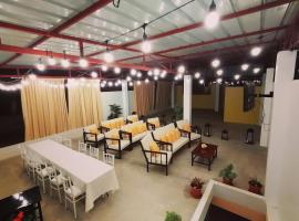 Victtorios Hotel，位于Satipo的酒店