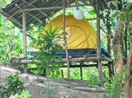 Raw Camping at Camping Paradise Singalong Mountain Garden