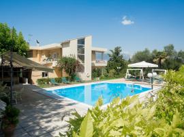 Tranquil Apartments Corfu，位于康托卡利的酒店