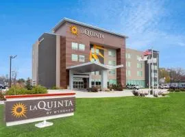 La Quinta Inn & Suites by Wyndham Shorewood